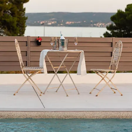Villa Haven House With Pool And Jacuzzi Kaštela