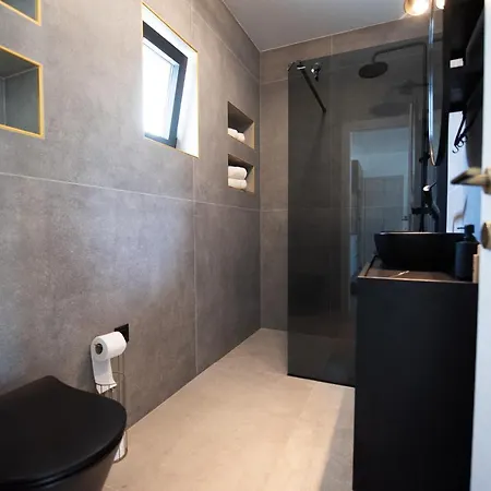 Haven House With Pool And Jacuzzi *