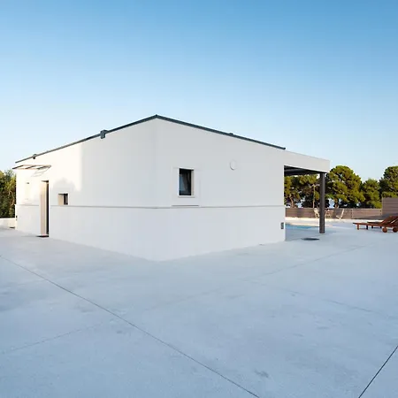 Villa Haven House With Pool And Jacuzzi Kaštela