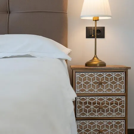 Haven House With Pool And Jacuzzi Villa