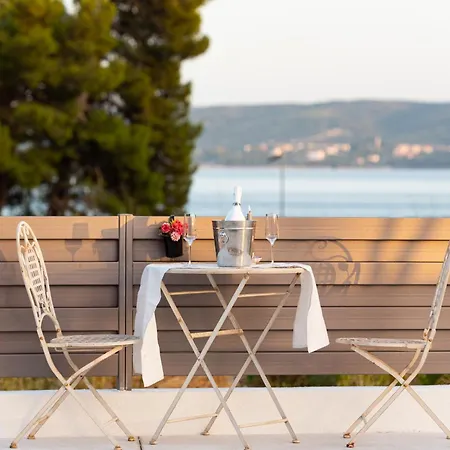 Haven House With Pool And Jacuzzi Βίλα *