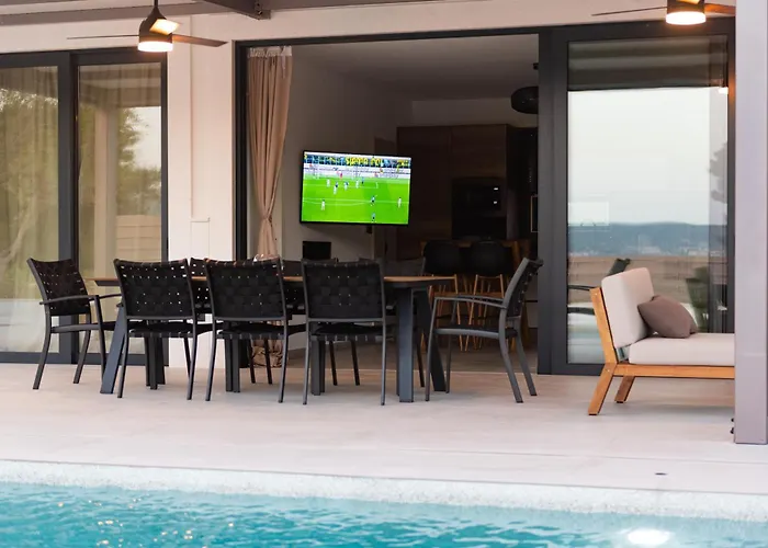 Villa Haven House With Pool And Jacuzzi Kaštela