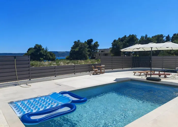Villa Haven House With Pool And Jacuzzi